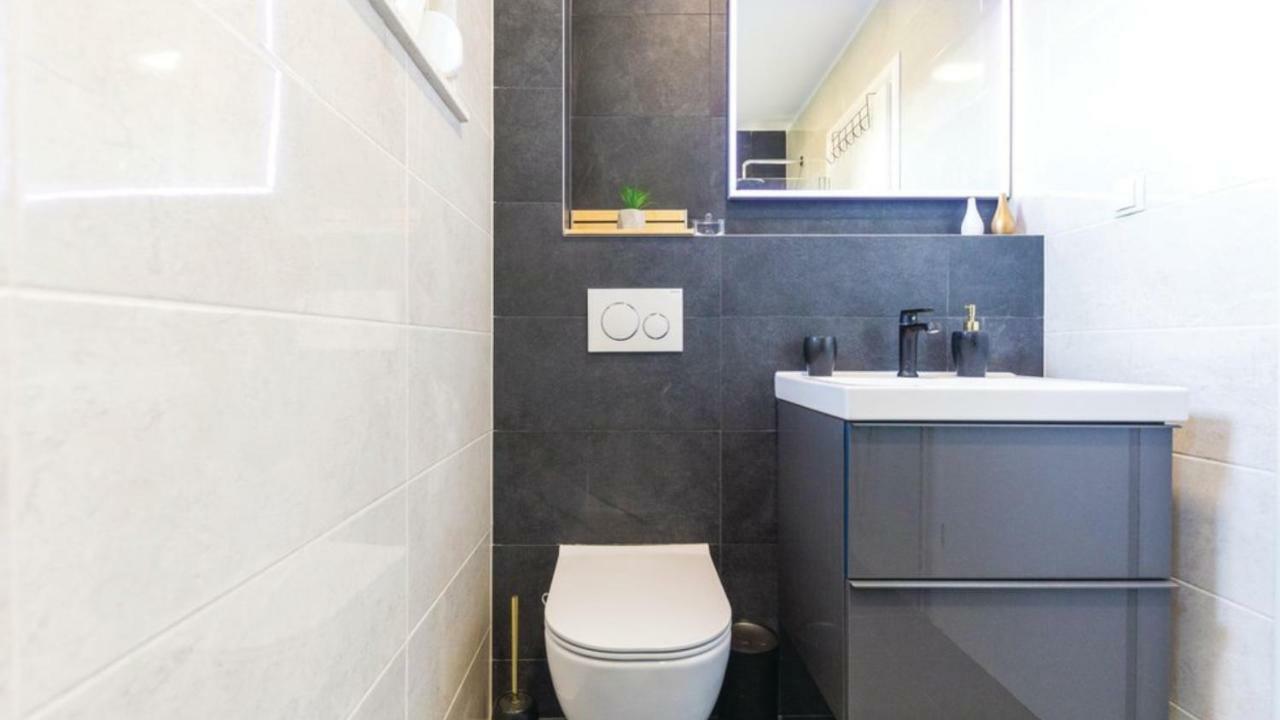 New Villa David, Wi-Fi, Iptv, 5 Bedrooms, 4 Bathrooms Kaštela Екстериор снимка
