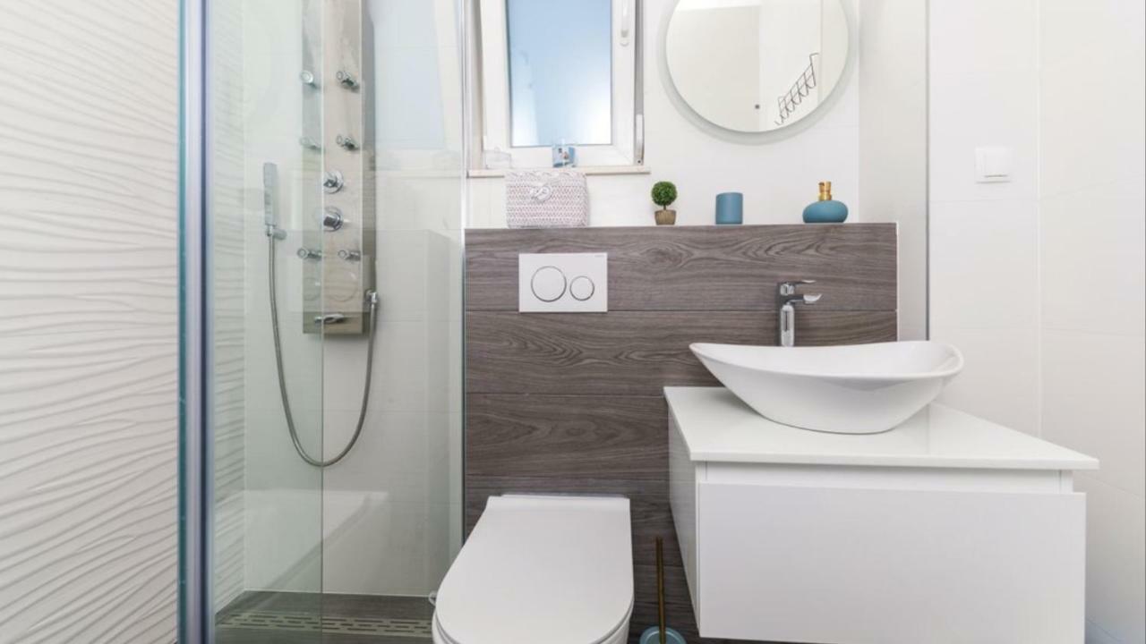 New Villa David, Wi-Fi, Iptv, 5 Bedrooms, 4 Bathrooms Kaštela Екстериор снимка