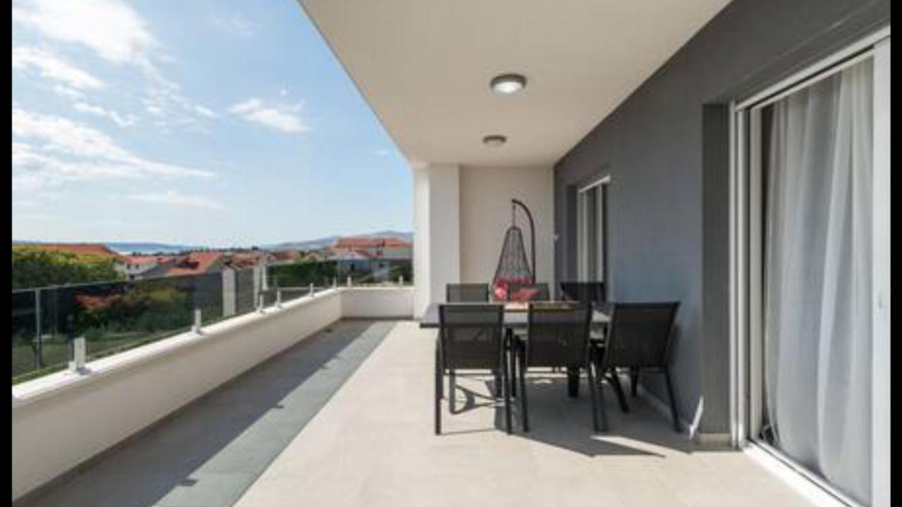 New Villa David, Wi-Fi, Iptv, 5 Bedrooms, 4 Bathrooms Kaštela Екстериор снимка