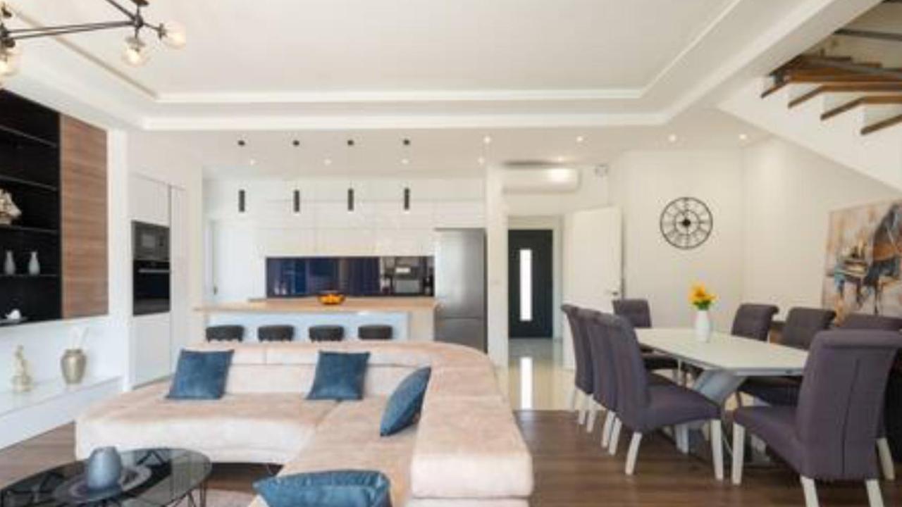 New Villa David, Wi-Fi, Iptv, 5 Bedrooms, 4 Bathrooms Kaštela Екстериор снимка